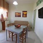 Casa Lucia A 4 Posti Daire *